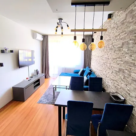 アパート Vip Belvedere Club *