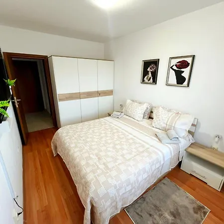 Vip Belvedere Club Apartment *